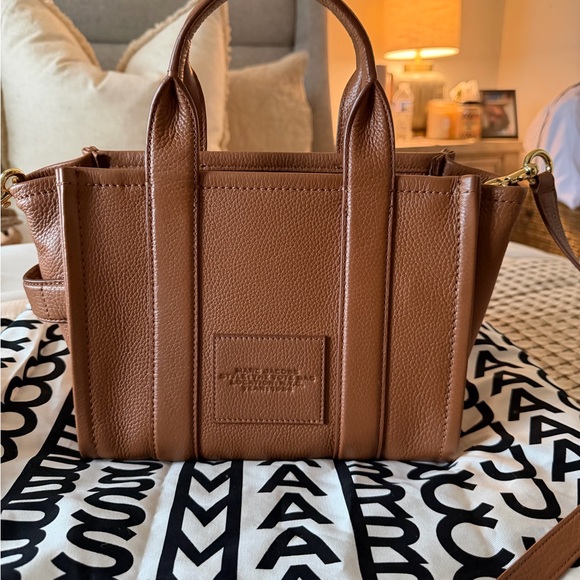 Marc Jacobs Argan Oil Small Tote Bag - Picture 3 of 4